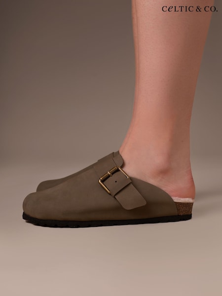 Celtic & Co. Sheep Lined Penny Loafer Clogs (V02354) | €108