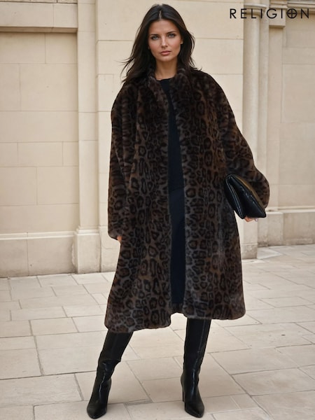 Religion Dark Luxurious Oversized Esme Faux Fur Coat (V06157) | € 257