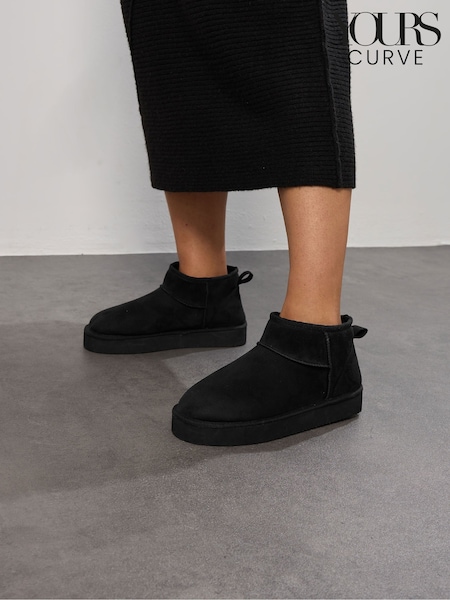 Yours Curve Black Extra-Wide Fit Fur Boots (V08345) | AED198