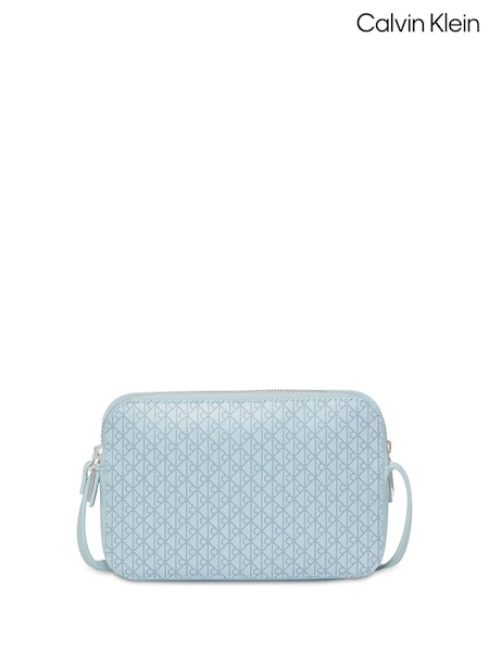 Calvin Klein Blue Allover Monogram Logo Camera Bag (V10220) | R$ 985