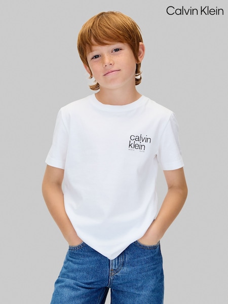 Calvin Klein Logo T-Shirt (V10270) | ‏105 د.إ.‏ - ‏ 134‏ د.إ.