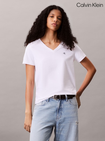 Calvin Klein White Archive V-Neck T-Shirt (V10341) | R$ 345