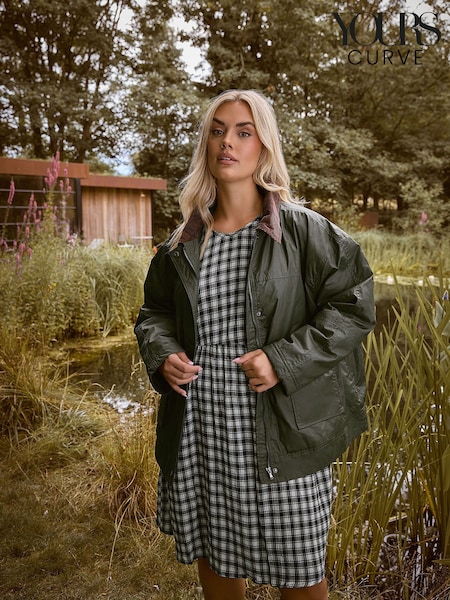 Yours Curve Green Waxy Parka Jacket (V14797) | €85