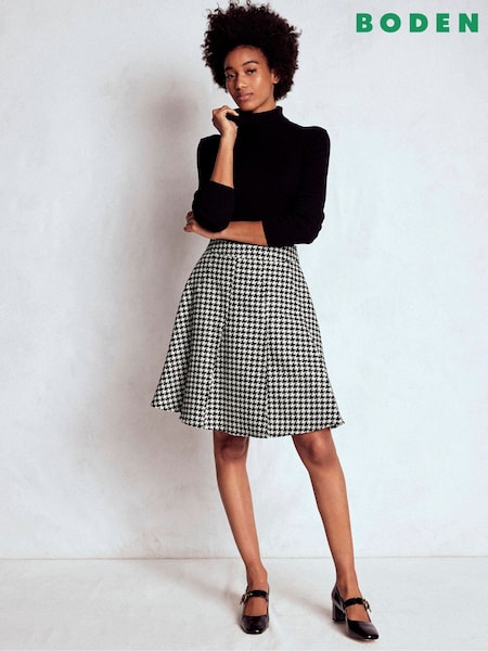 Boden Black Flippy Wool Skirt (V16875) | R$ 1.375