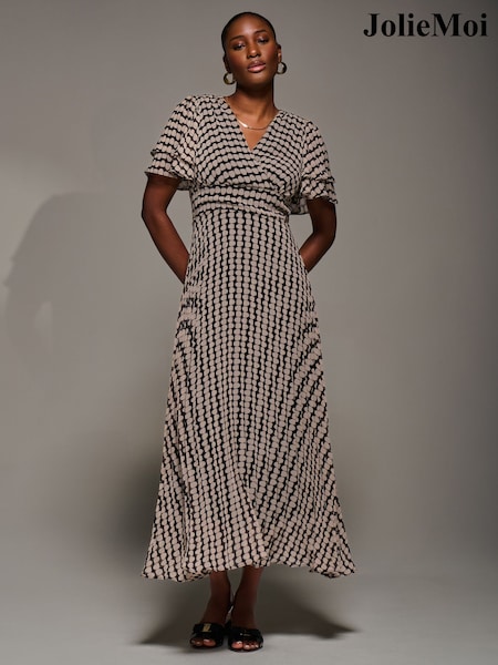 Jolie Moi Black Chiffon Ruflle Sleeve Pleated Maxi Dress (V17222) | 386 QAR