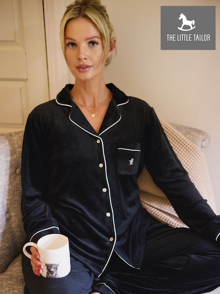 The Little Tailor Luxury Soft Touch Velour Christmas Pyjamas (V17486) | €65
