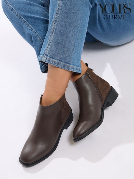 Yours Curve Brown Wide Fit Extra-Wide Fit Metal Trim Ankle Boots (V18523) | €52