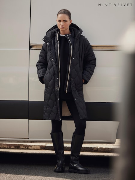 Mint Velvet Black Double Layer Quilted Coat (V23185) | €297