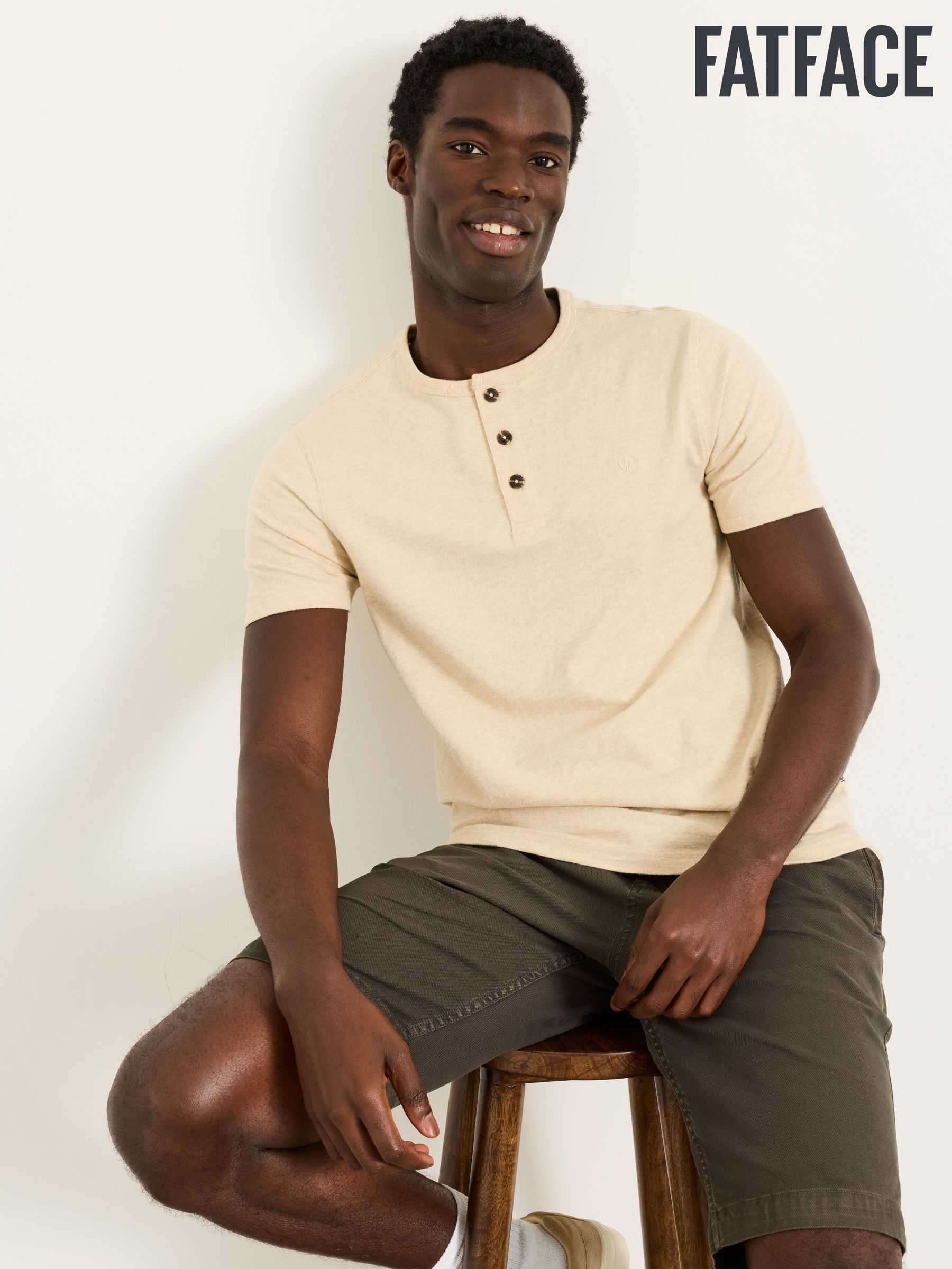 Buy Men's T Shirts Henley Online | Next Romania