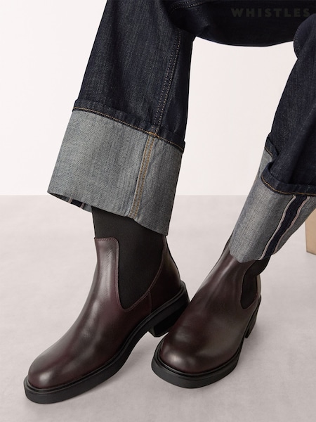 Whistles Red Elasticated Chelsea Boots (V24596) | R$ 1.825