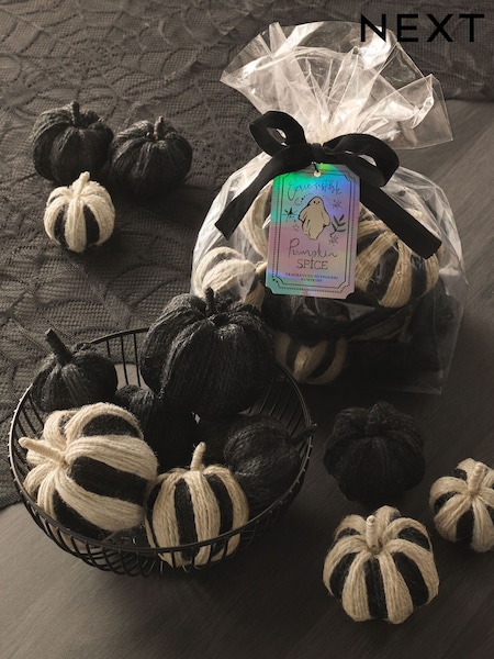Monochrome Stripe Pot Pourri