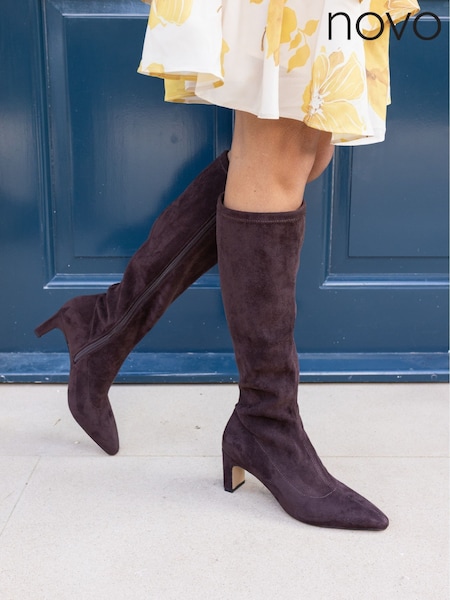Braun - Novo GAZE Slim Block Heel Chisel Toe Stretch Knee Boot (V32036) | 108 €