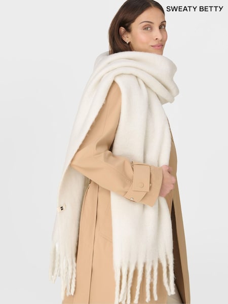 Sweaty Betty Soft Cloud Tassel Scarf (V34902) | ‏286 ر.ق.