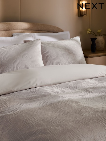 Textured Velvet Bed Set