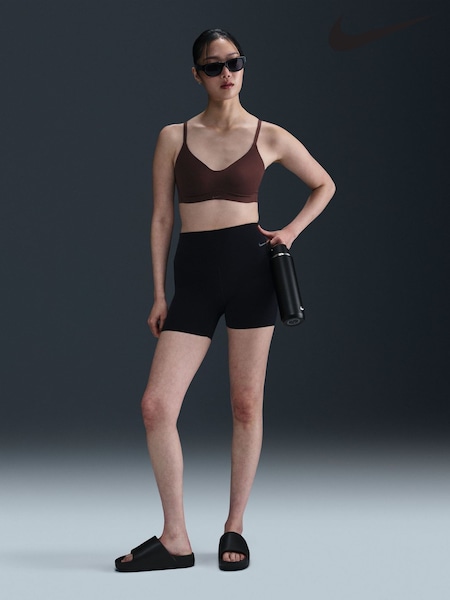 Natural Earth - Nike Alate Minimalist Light-support Padded Convertible Sports Bra