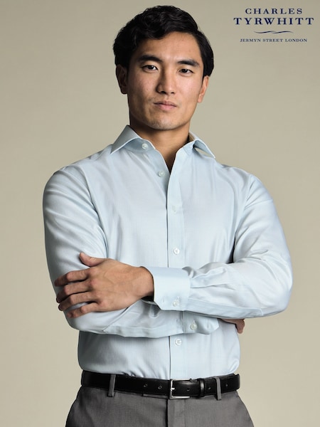Charles Tyrwhitt Green Non-Iron Greenwich Weave Cutaway Shirt (V52193) | €111