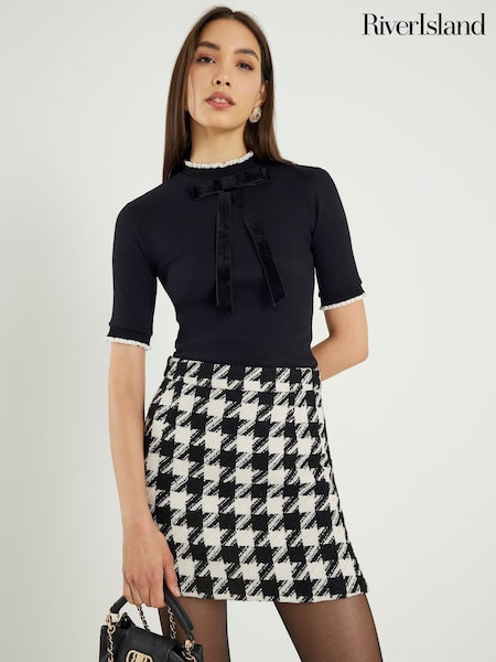 River Island Black Short Sleeve Velvet Bow T-Shirt (V55877) | AED186