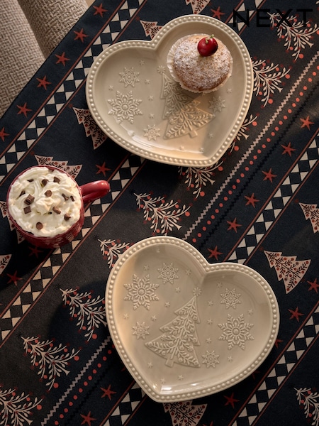Set Of 2 Embossed Heart Christmas Side Plates