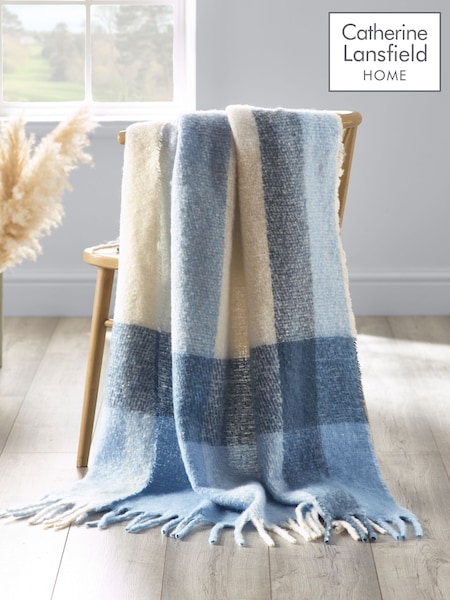 Catherine Lansfield Blue Check So Soft Throw (V64580) | €38