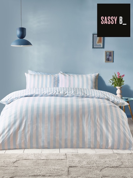 Sassy B Stripe Tease Duvet Cover And Pillowcase Set (V72117) | 30 € - 49 €