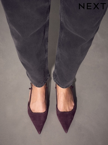 Burgundijos raudona - „Forever Comfort®“ smailios nosies V formos dirželio aukštakulniai su dirželiais