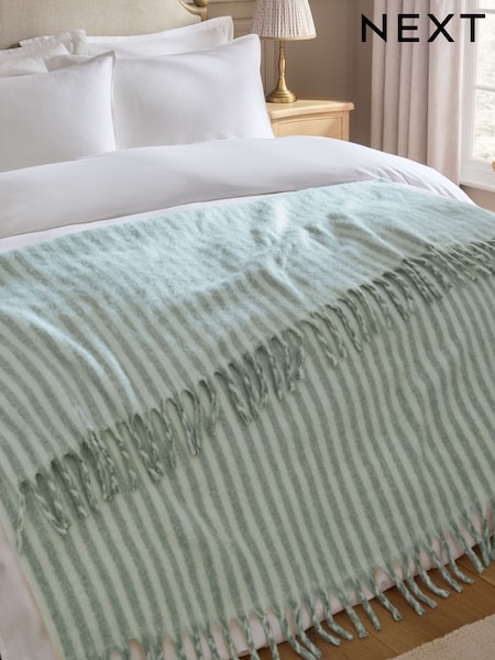 Cosy Stripe Throw