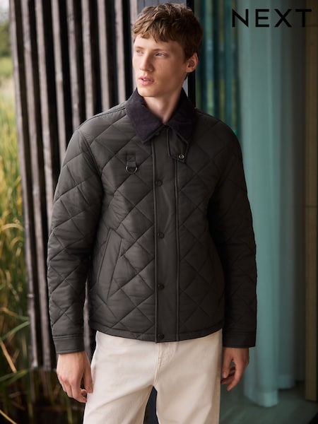 Green - Regular Shower Resistant Quilted Barn Jacket