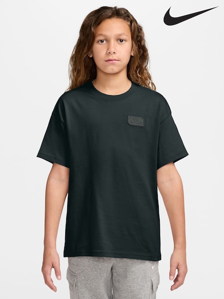 Gran Grøn - Nike Logo Graphic T-shirt