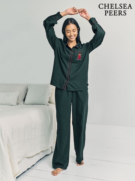 Chelsea Peers Green Cotton Embroidered Skiing Chip the Cockapoo Gingham Long Pyjamas Set (W04381) | R$ 590