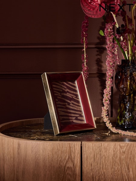 Bevel Glass Edge Detail Photo Frame