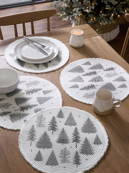 Set Of 4 Cosy Scandi Christmas Tree Woven Placemats