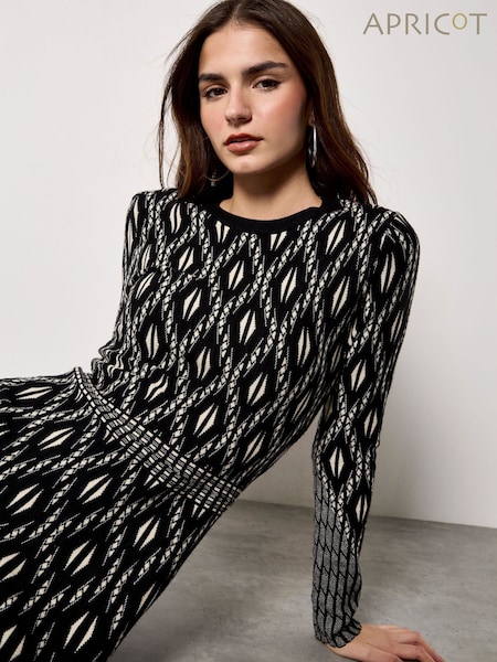 Apricot Large Diamond Long Sleeve Knitted Dress (W15483) | 71 €