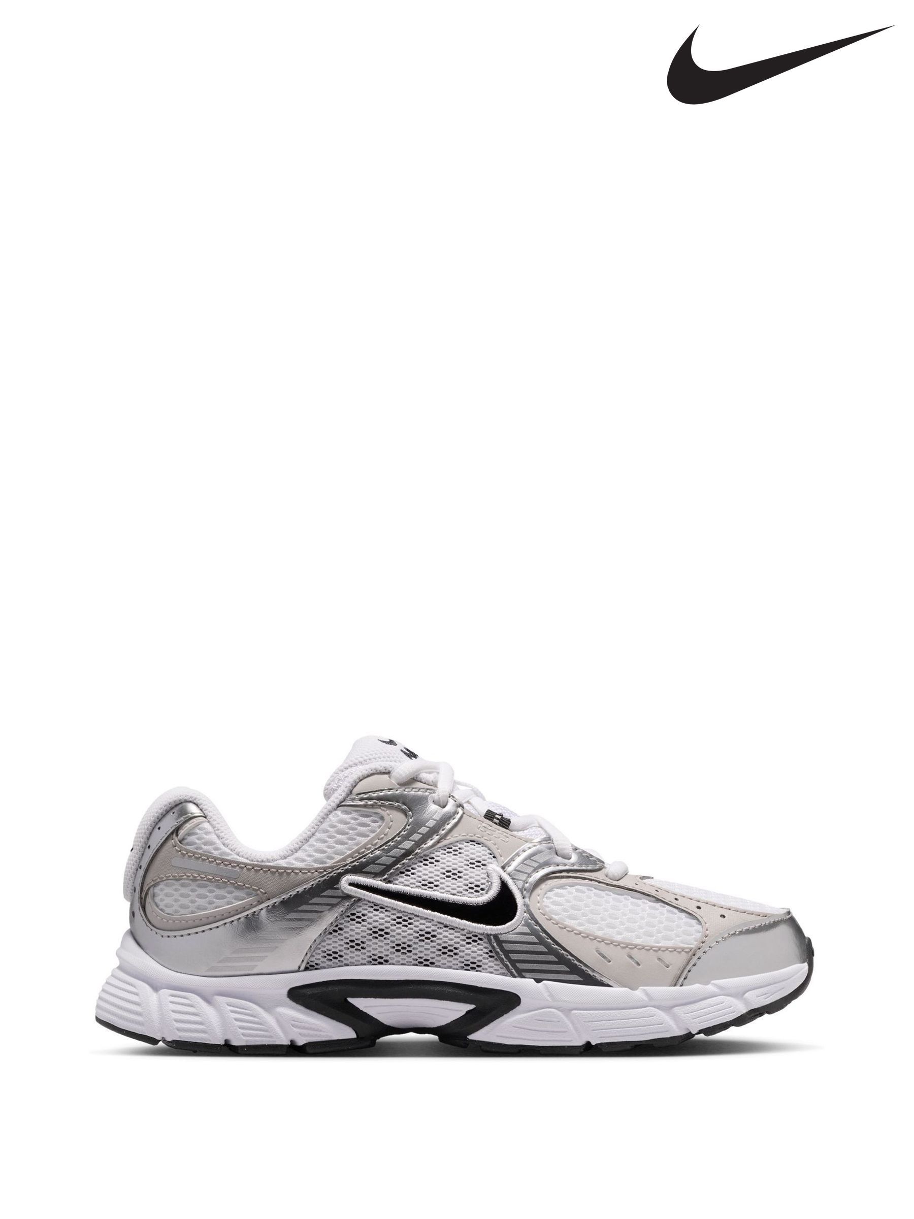 popular nike shoes for teenage