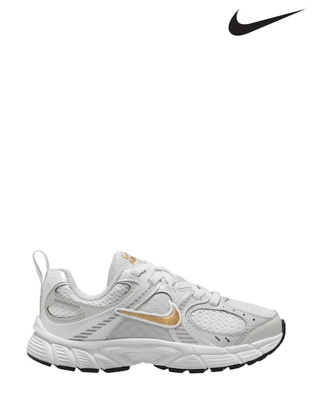 Nike White Grey Gold Junior V5 Runner Trainers (W21582) | €58