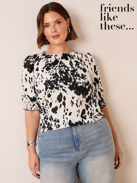 Friends Like These Mocha Print Curve Short Sleeve Shirred Cuff Blouse (W21751) | €43