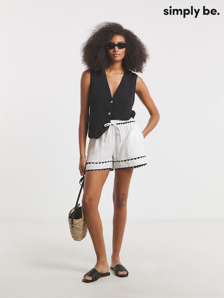 Simply Be White Trim Detail Cheesecloth 100% Cotton Shorts (W21910) | €41