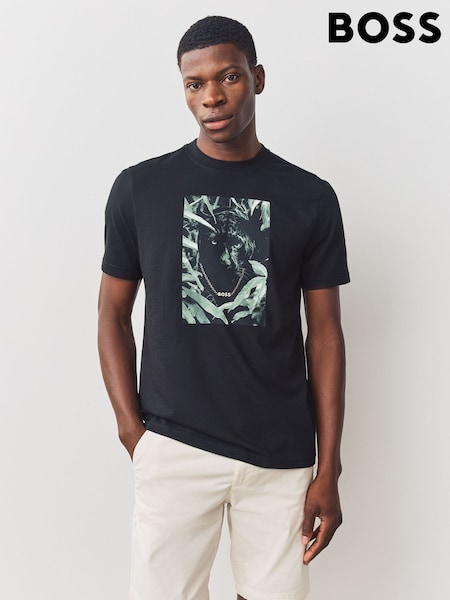 BOSS Black Regular Fit Graphic T-Shirt (W23151) | €83