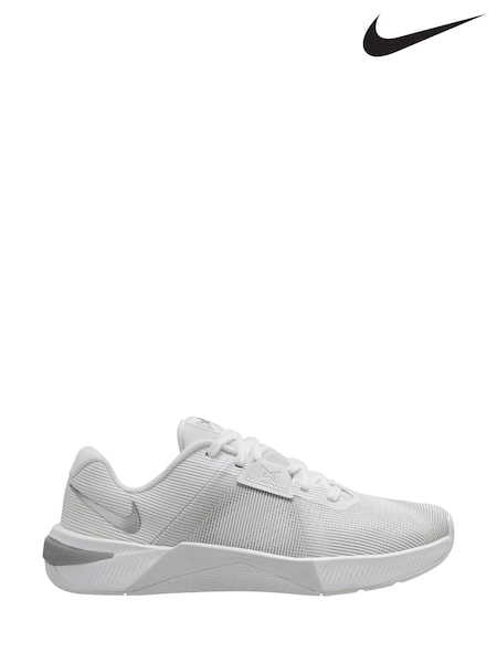 Nike White Metcon 10 Workout Trainers (W23372) | €165