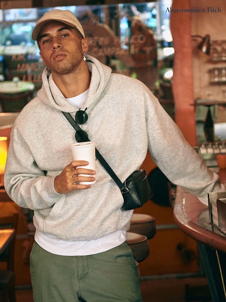 Abercrombie & Fitch Essential Heavyweight Hoodie (W29298) | R$ 590