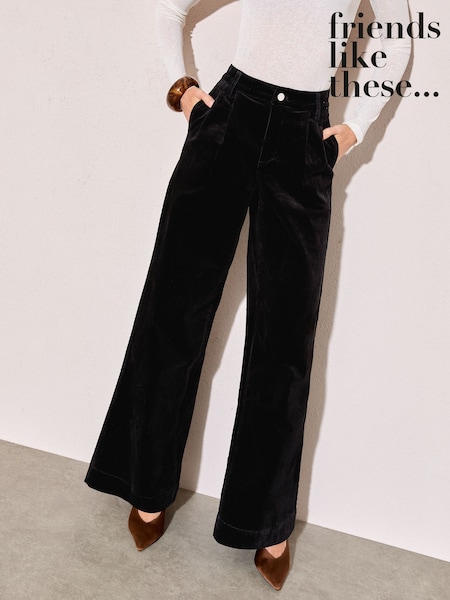 Friends Like These Black Corduroy Pleat Front Wide Leg Trousers (W29600) | R$ 445