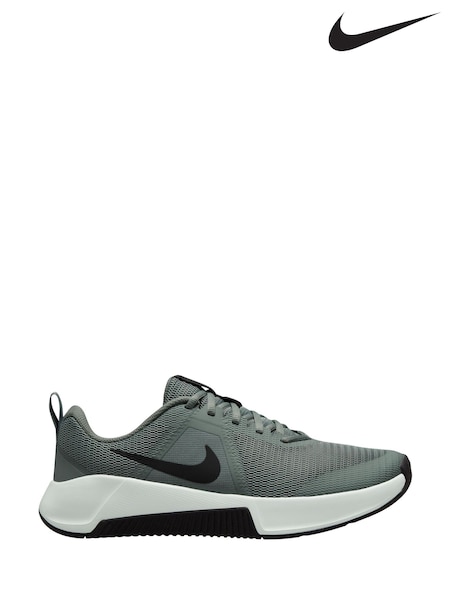 Nike Green/White MC Trainer 3 Gym Trainers (W30489) | €95