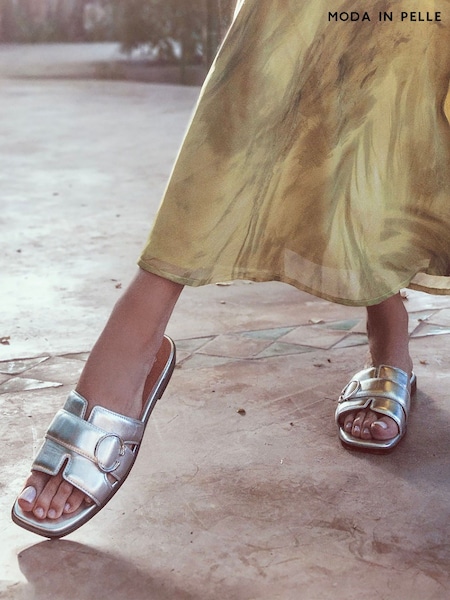 Moda in Pelle Liatris Woven Square Toe Leather Sandal (W30633) | €101