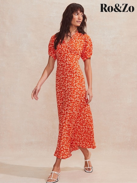 Ro&Zo Red Petite Ditsy V-Neck Midi Dress (W31561) | €131