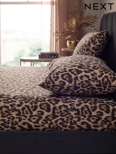 Brushed Fitted Sheet and Pillowcase Set (W34153) | ‏118 ر.ق. - ‏176 ر.ق.