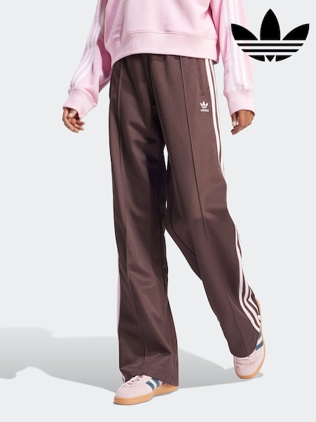 adidas Brown Classic Trackpants (W34216) | R$ 545