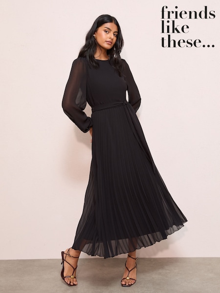Friends Like These Black Pleated Chiffon Flutter Sleeve Midi Dress (W34486) | €92