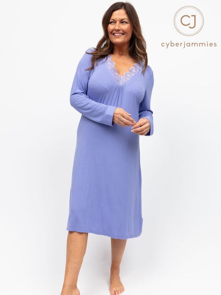 Cyberjammies Purple Nora Rose Long Sleeve Short Nightdress (W38016) | R$ 395