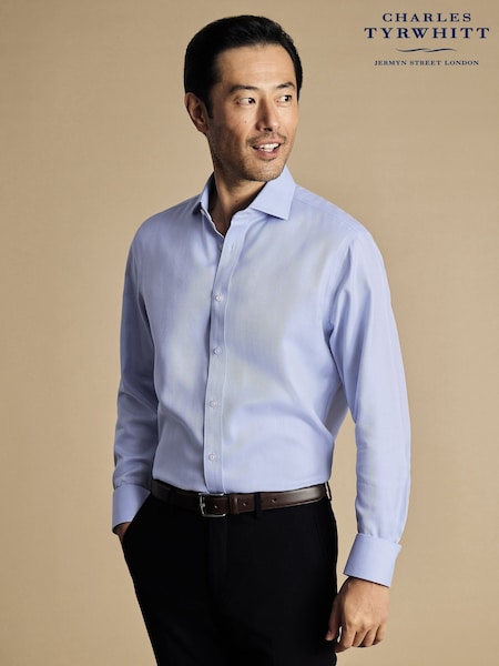 Charles Tyrwhitt Blue Classic Fit Non Iron Herringbone 100% Cotton Shirt (W38583) | R$ 690