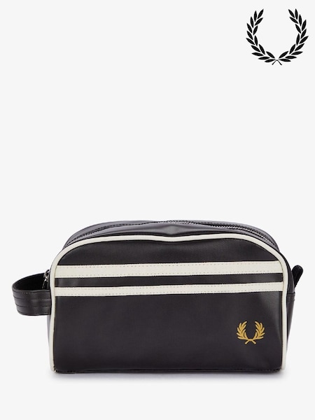 Fred Perry Coated Polyester Wash Black Bag (W39213) | 71 €