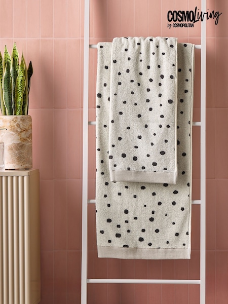 Cosmo Living 4 Pack Spot Design Spot Design Towel Bale (W40914) | €68